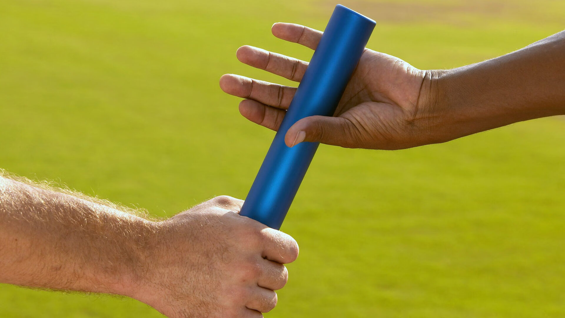 “六人制袋棍球赛场：东部新区展现极限速度与灵活性”